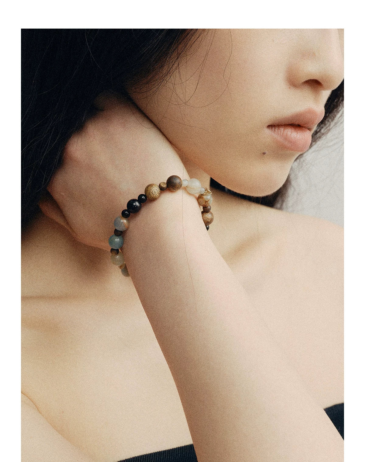 7-Year Cultivated Yingge Green Ki Agarwood Bracelet Jelly Sea Design Natural Healing Crystal Relaxing Daily Wear Bracelet