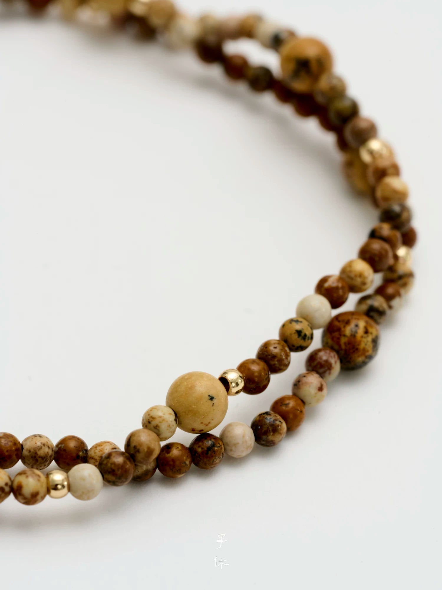 9-Year Cultivated Yingge Green Qi-Nan Agarwood & Picture Jasper Beaded Bracelet – 14K Gold-Filled Spacer Beads, Natural Gemstone Stretch Wristband with Calming Woody Aroma for Women