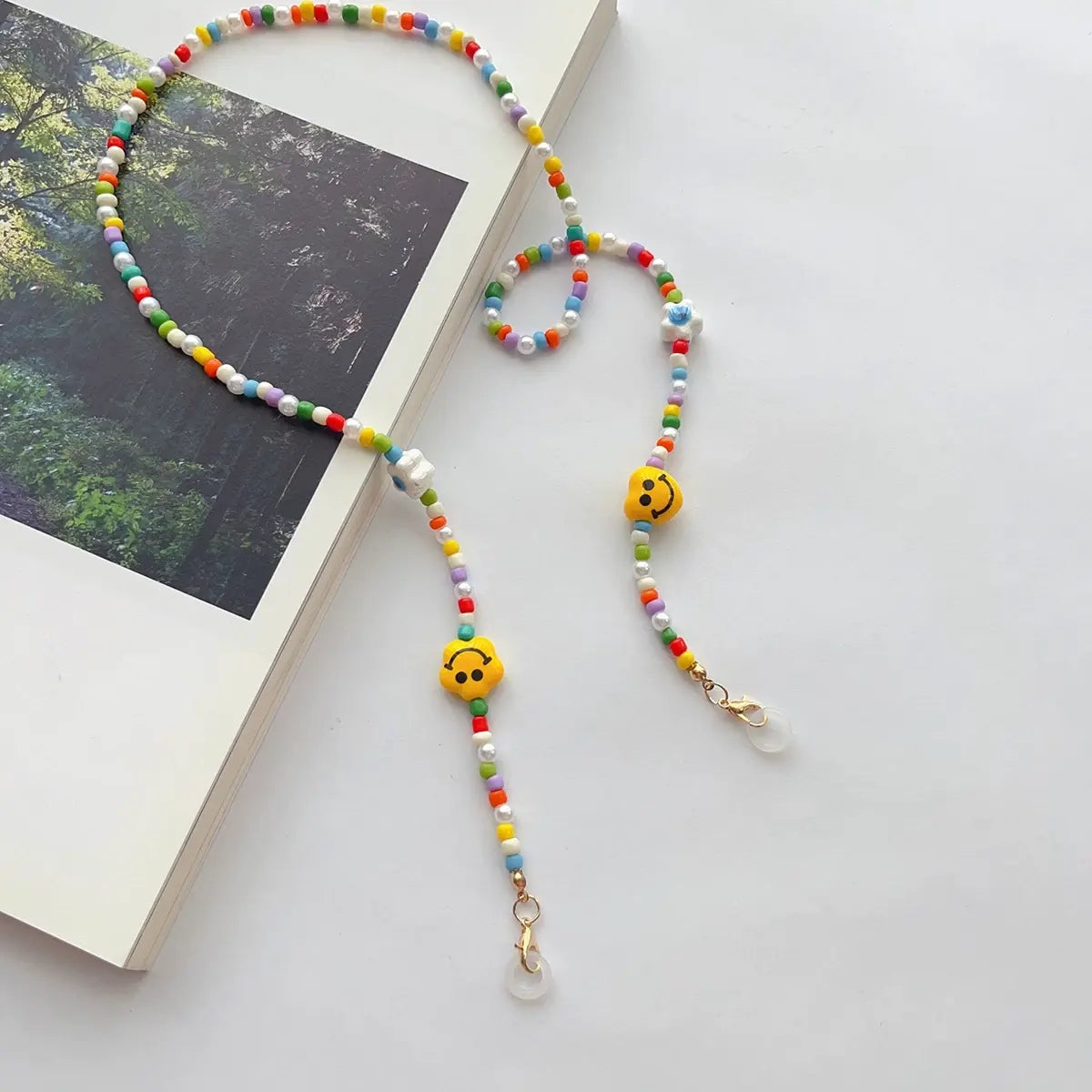 Classic Fashion Imitation Pearl Glass Bead Anti Lost Bracelet Lanyard for Free Clip Wireless Earphone Gift