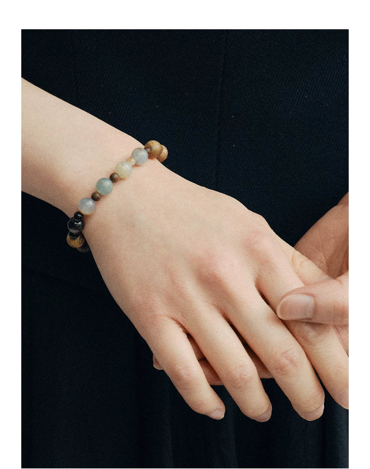 7-Year Cultivated Yingge Green Ki Agarwood Bracelet Jelly Sea Design Natural Healing Crystal Relaxing Daily Wear Bracelet
