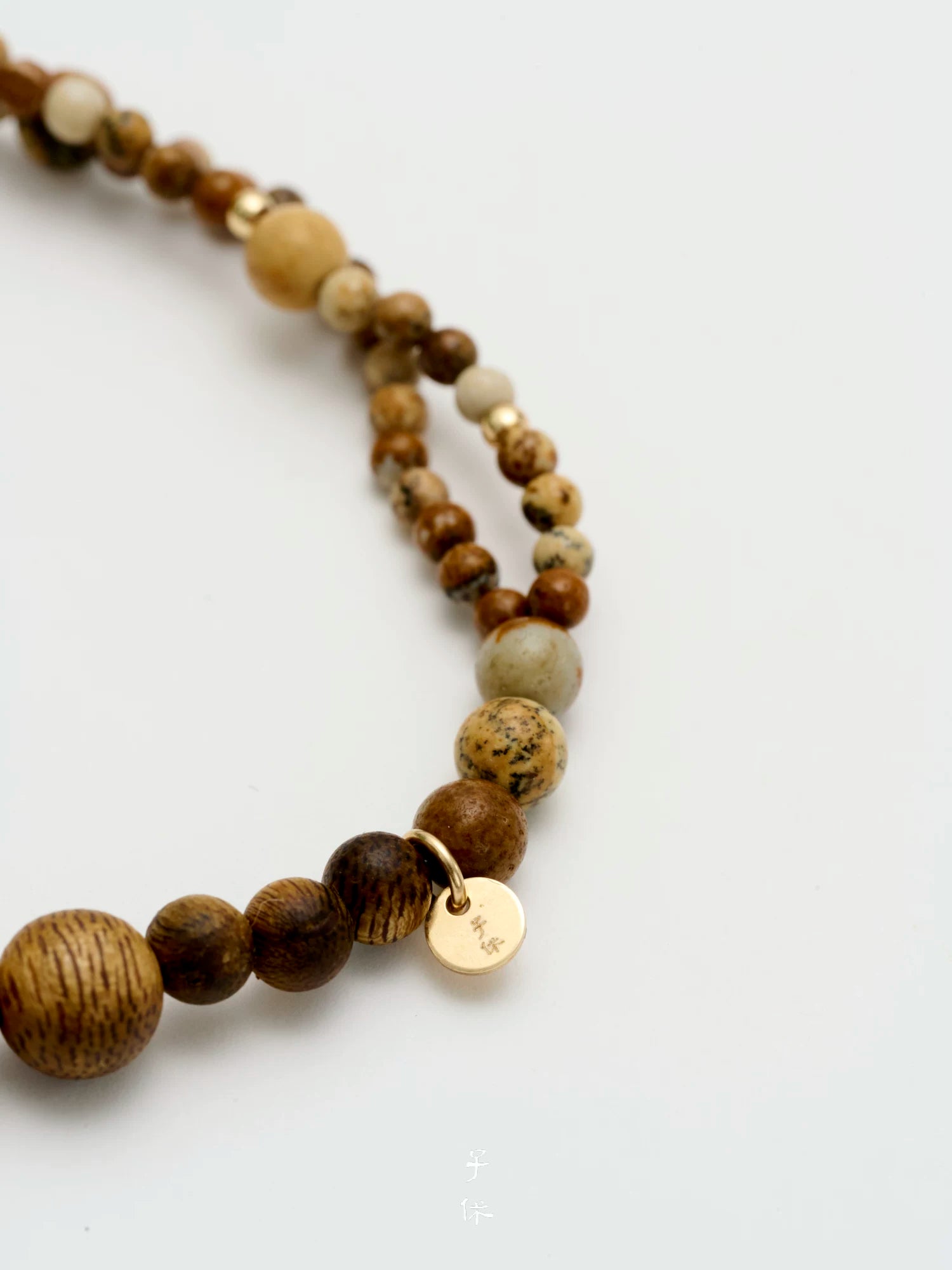 9-Year Cultivated Yingge Green Qi-Nan Agarwood & Picture Jasper Beaded Bracelet – 14K Gold-Filled Spacer Beads, Natural Gemstone Stretch Wristband with Calming Woody Aroma for Women